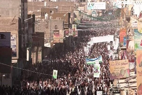 Yemeni people stage massive rally in Saada on Martyr’s Day