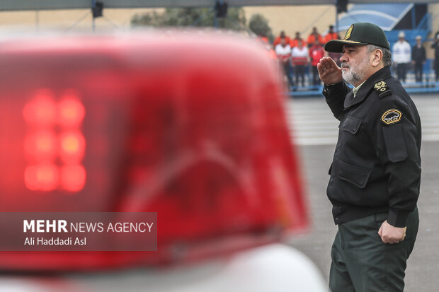 سردار حسین اشتری فرمانده کل انتظامی  در رزمایش طرح ترافیکی زمستان پلیس راهور حضور دارد