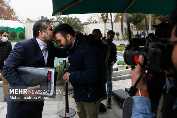 محمد مهدی اسماعیلی وزیر فرهنگ و ارشاد اسلامی در حاشیه جلسه هیئت دولت حضور دارد