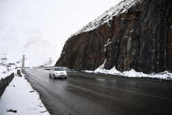 برف و باران در جاده‌های البرز/ مردم سفر غیرضروری نروند