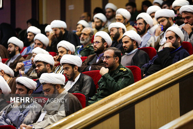 همایش کشوری هفته پژوهش با حضور سردار سلامی