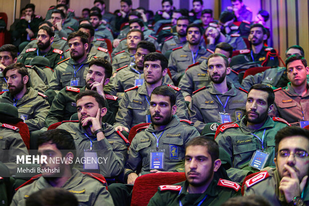 همایش کشوری هفته پژوهش با حضور سردار سلامی