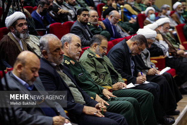 همایش کشوری هفته پژوهش با حضور سردار سلامی