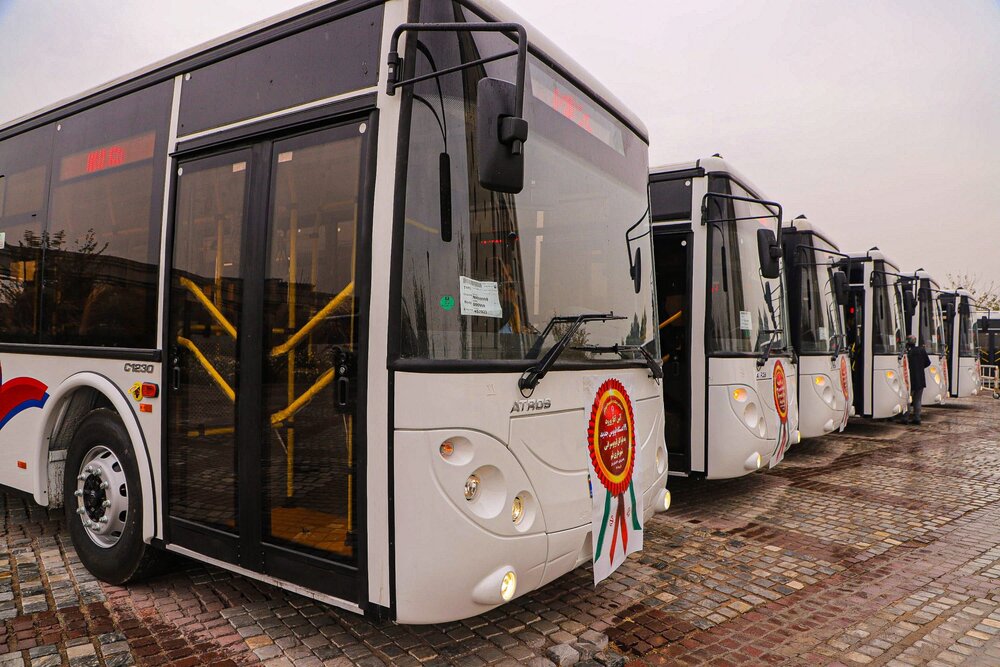 همه اتوبوسهای شهری قم نوسازی شد / کاهش ۹ ساله عمر اتوبوسهای قم