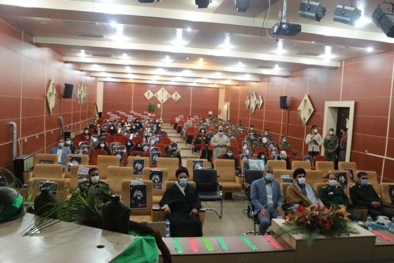 همه باید برای ریلگذاری درست اقتصادی کشور کمک کنیم