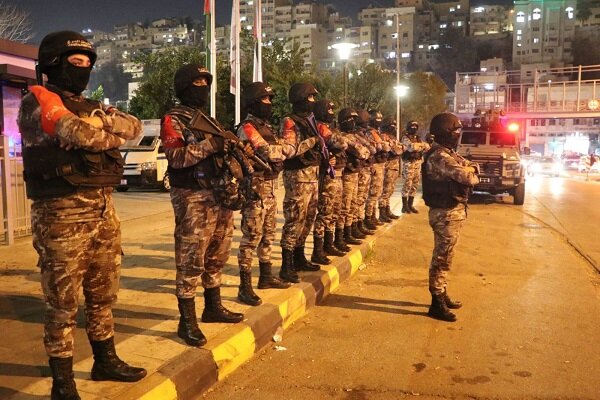 عملیات خونین بازداشت قاتل افسر اردنی/ ۳ نیروی امنیتی کشته شدند