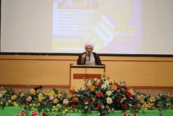 انقلاب اسلامی با مثلث علم، منطق و اخلاق برابر فتنه ها ایستاده است