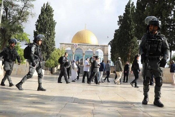 تجاوزات صهیونیستها علیه مسجد الاقصی در ماه رمضان افزایش یافته است