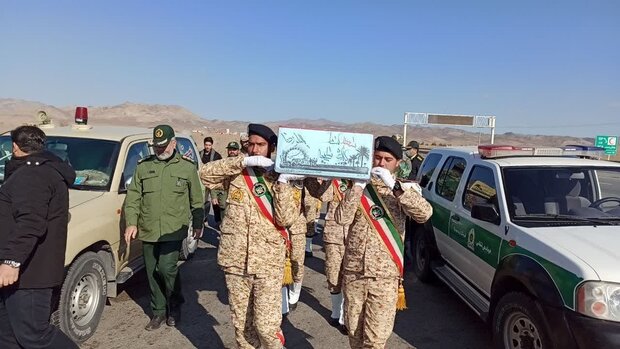 ورود پیکر مطهر یک شهید گمنام به تربت حیدریه   ورود پیکر مطهر یک شهید گمنام به تربت حیدریه