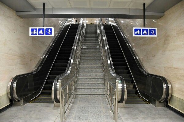 فقط یک درصد پله‌برقی‌های مترو خاموش است