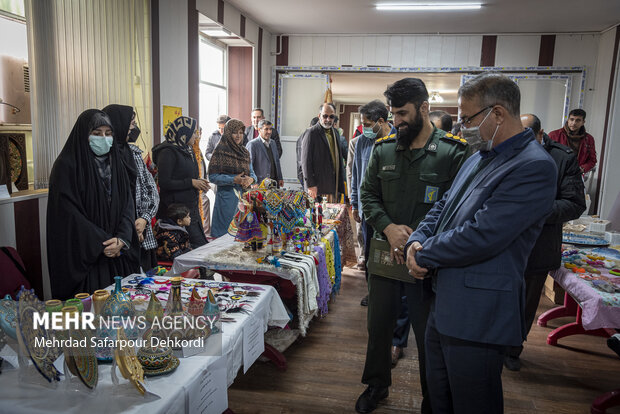 نمایشگاه صنایعدستی بسیج در چهارمحال و بختیاری 9