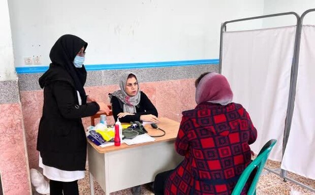 جهادگران سلامت در بخش ارم دشتستان خدمات رایگان ارائه کردند