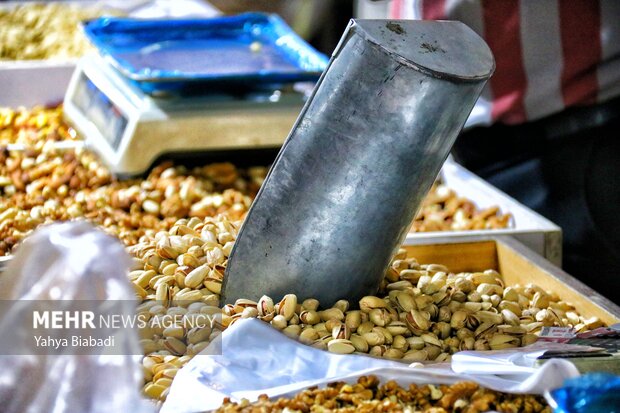 رونق بازار شب یلدا در کرمانشاه