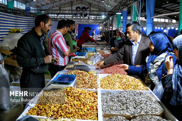 رونق بازار شب یلدا در کرمانشاه