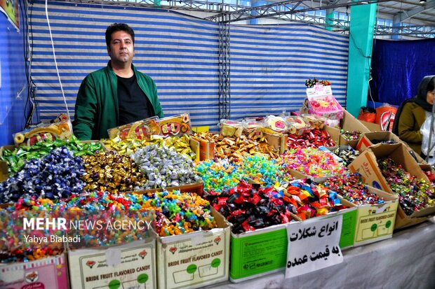 رونق بازار شب یلدا در کرمانشاه