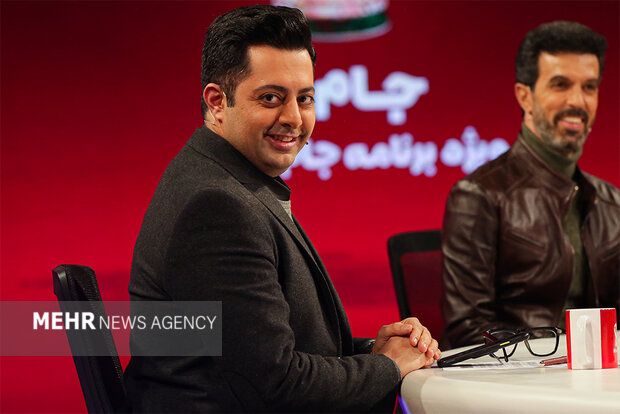 کلکل مسی و امباپه با چاشنی چای و تخمه/ «آقاجواد» وایرالش کن!