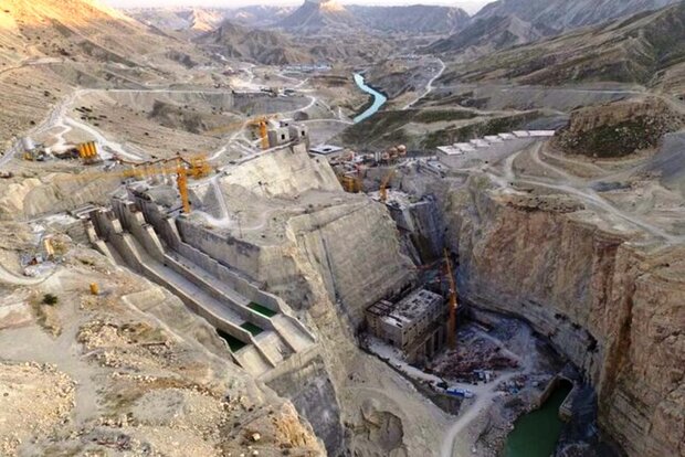 تکمیل بزرگترین سد غلتکی خاورمیانه/«چم شیر» به ایستگاه افتتاح رسید