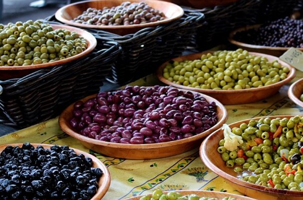 خام فروشی زیتون و چوب حراج به دسترنج باغداران