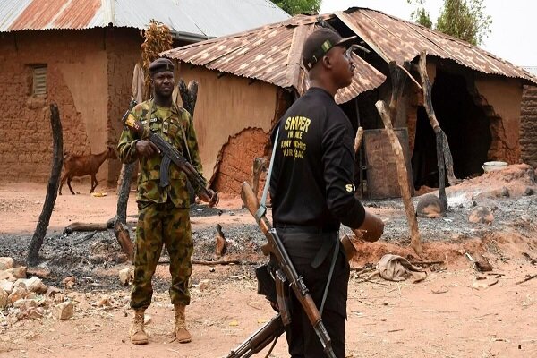 Gunmen kill 12 Nigeria security personnel in ambush