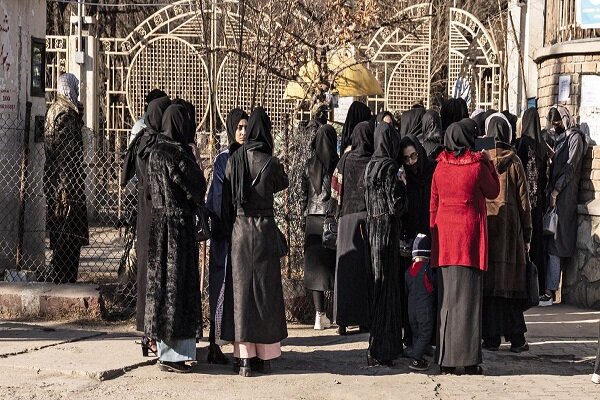 "طالبان" تنفي فرض قيود جديدة على النساء في أفغانستان