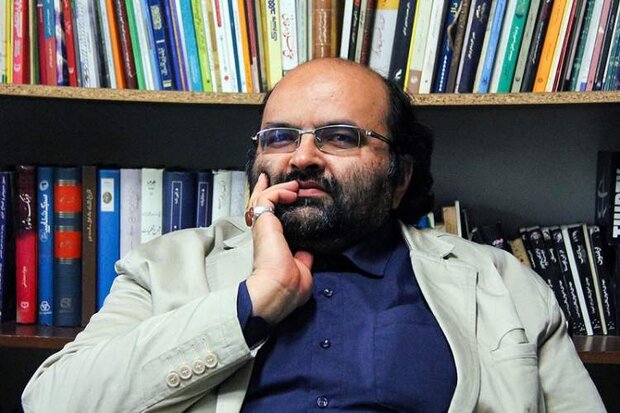 شب یلدا یعنی دور هم مشکلات را حل میکنیم