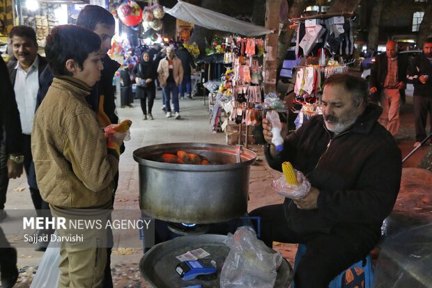 بازار شب یلدا خرم آباد