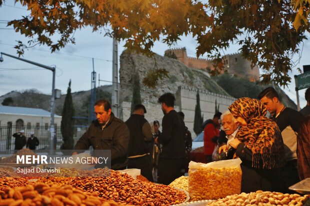 بازار شب یلدا خرم آباد