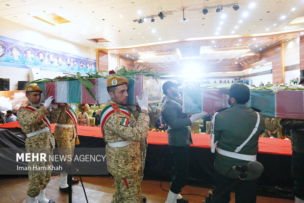 مراسم استقبال از شش شهید گمنام در همدان