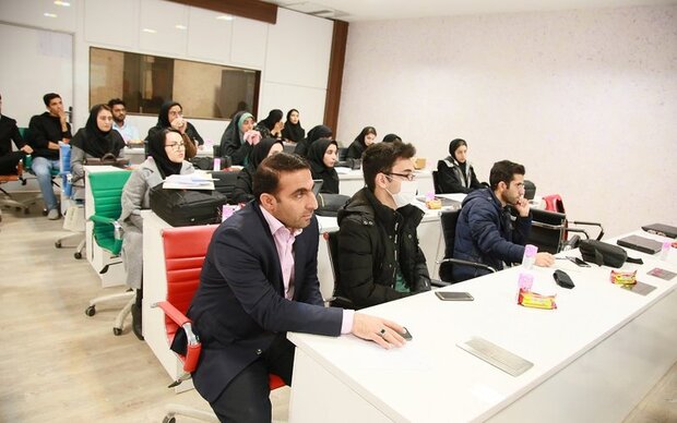 رویداد «ایدهشو» دانشجویی در دانشگاه لرستان برگزار شد