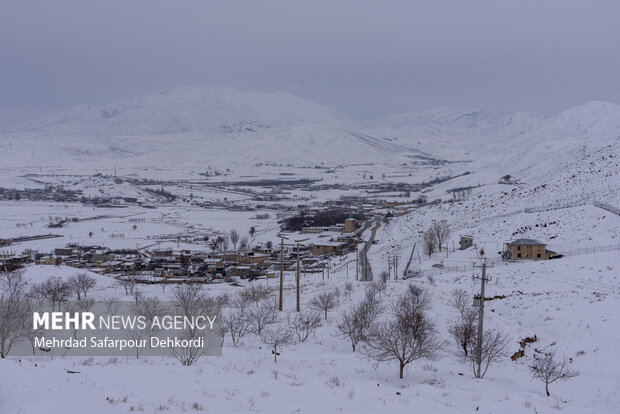 First winter snow in Kuhrang