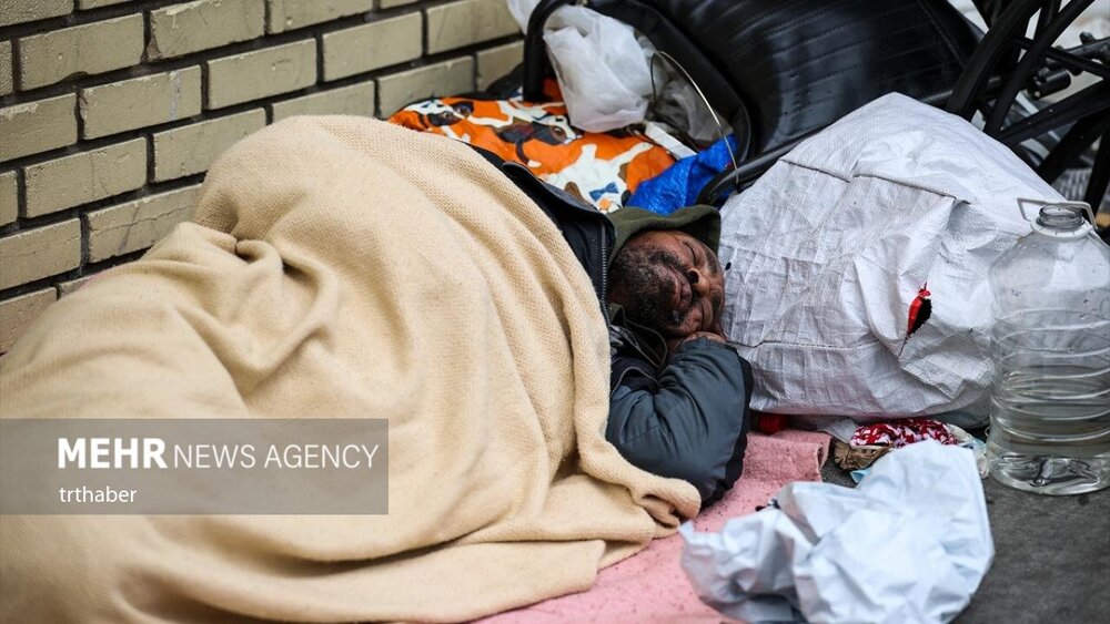 هیئتی ها پای کارند/ از کمک به سیل زدگان تا پناه به بی خانمان ها