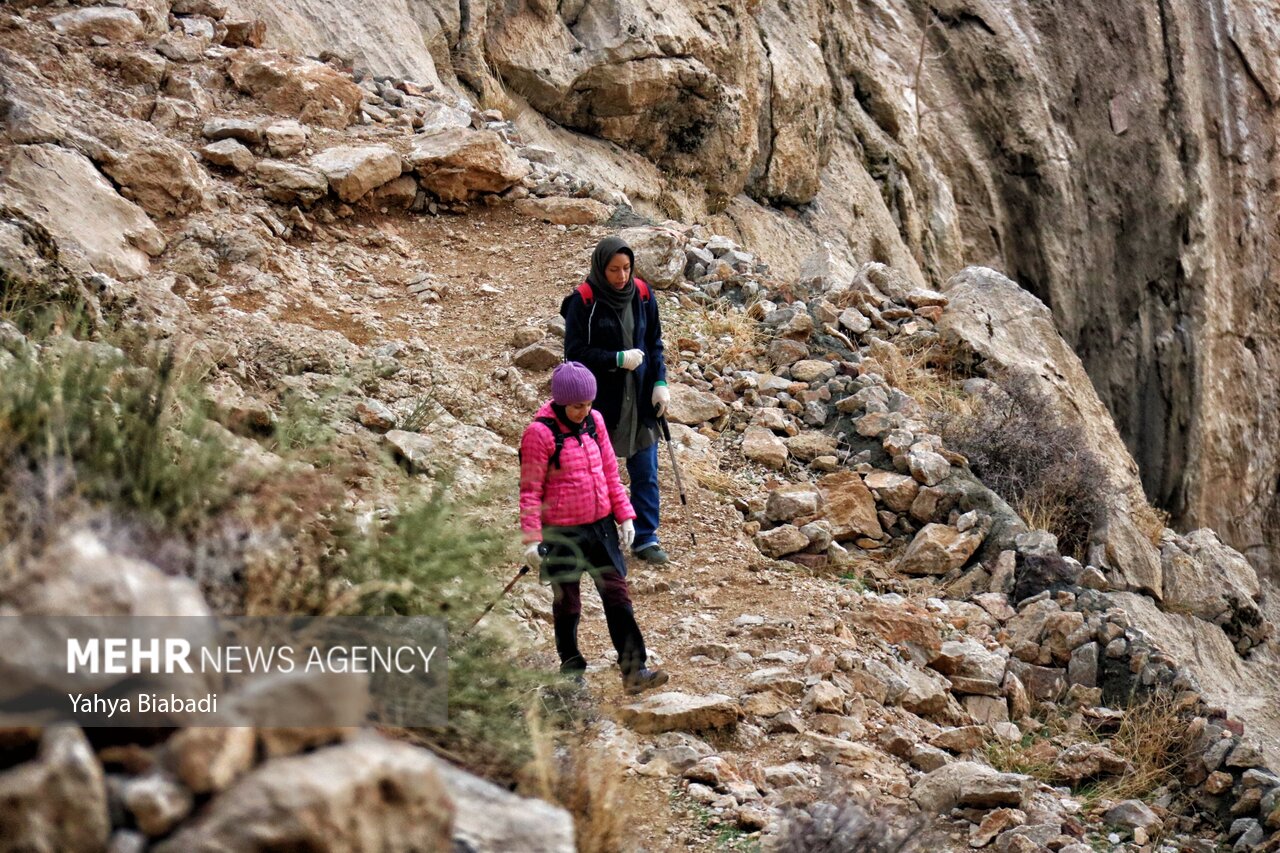 کوهپیمایی ویژه بانوان در سراسر خراسان شمالی برگزار می‌شود