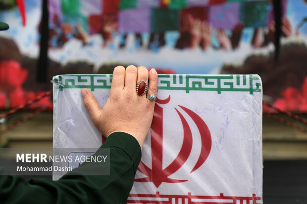 مسافران بهشتی به کرمانشاه رسیدند/استقبال از ۷شهید گمنام دفاع مقدس