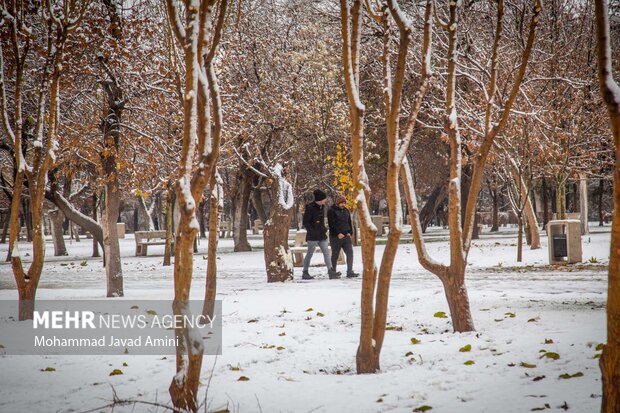 بارش برف در ارتفاعات تهران/ وضعیت جوی سایر نقاط کشور 