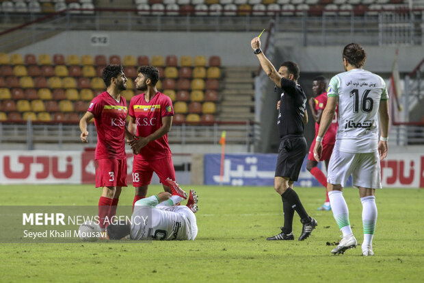 VAR گل فولاد را مردود اعلام کرد؛ قادری ذوبآهن را پیش انداخت