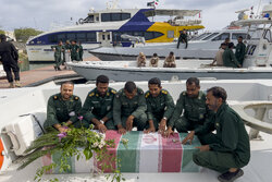 Funeral for 5 unidentified martyrs in Qeshm