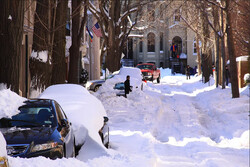 تلفات طوفان برف در آمریکا به ۵۰ نفر رسید/ قطع برق ۱۵ هزار نفر در نیویورک