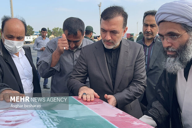 Funeral for 5 unidentified martyrs in Qeshm