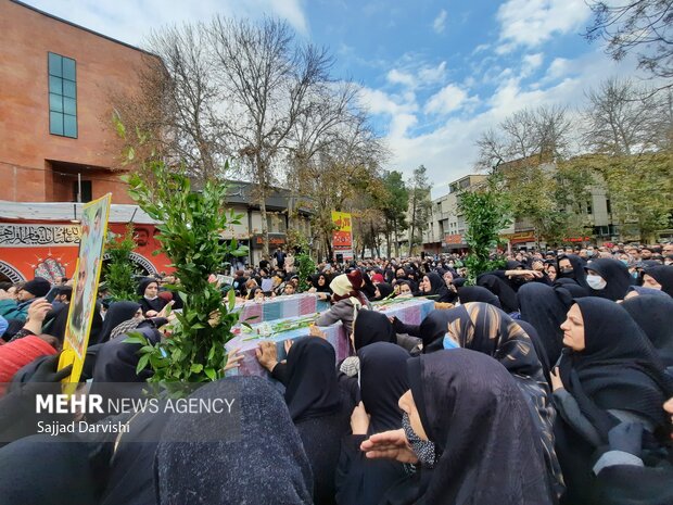 لرستان میں 4 گمنام شہیدوں کی تشییع جنازہ
