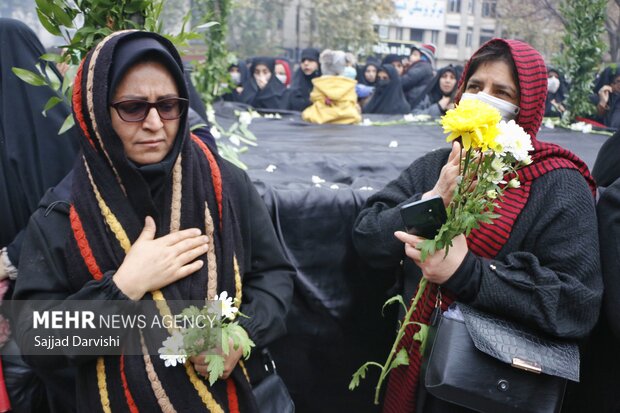 لرستان میں 4 گمنام شہیدوں کی تشییع جنازہ
