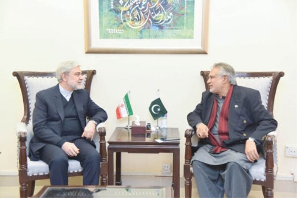 Islamabad committed to increasing trade with Tehran: minister