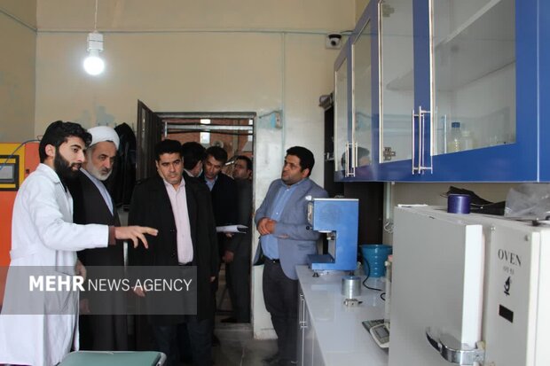 بکارگیری مددجویان در شرکتهای تولیدی و اشتغال آفرین