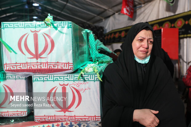 İsimsiz şehitler için Tahran'da acı veda