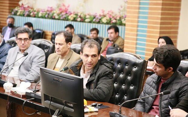 نشست اعضای هیئت علمی دانشگاه لرستان با معاون استاندار برگزار شد