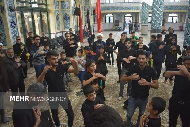 اجتماع بزرگ فاطمیون در بهاباد برگزار شد