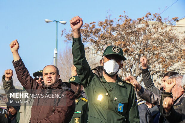 صوبہ مشرقی آذربائیجان میں 6 گمنام شہداء کی تدفین
