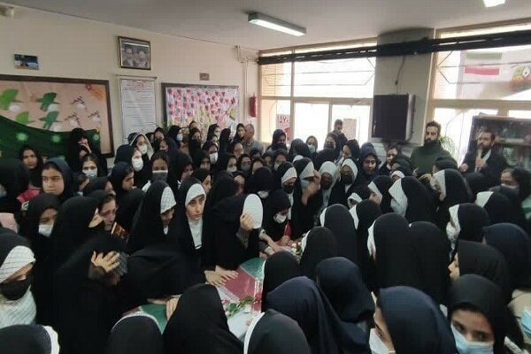 تشییع لالههای فاطمی در استان قزوین