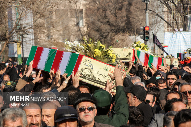 صوبہ مشرقی آذربائیجان میں 6 گمنام شہداء کی تدفین
