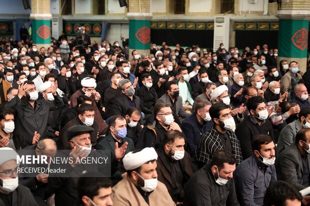 Leader attends mourning ceremony of Hazrat Fatima al-Zahra
