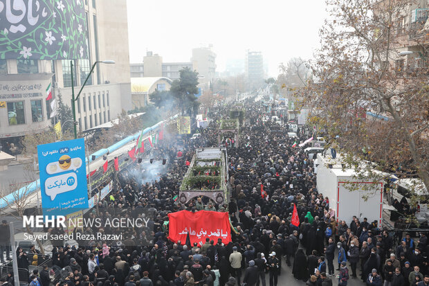 مراسم تشییع پیکر پاک و مطهر دویست شهید گمنام دوران دفاع مقدس در تهران صبح امروز سه شنبه ۶ دی ماه ۱۴۰۱ همزمان با شهادت حضرت فاطمه (سلام الله علیها) و مقارن با ایام شهادت سپهبد شهید حاج قاسم سلیمانی و روز جهانی مقاومت با حضور خانواده‌های معظم شهدا، و عاشقان شهدا و با سخنرانی حجت الاسلام سید ابراهیم رئیسی رئیس جمهور از دانشگاه تهران به سمت معراج شهدا برگزار شد